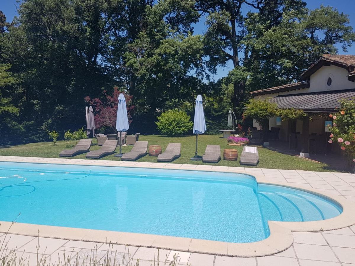 Domaine de Merugat Chambre d'Hôtes Valeilles Extérieur photo